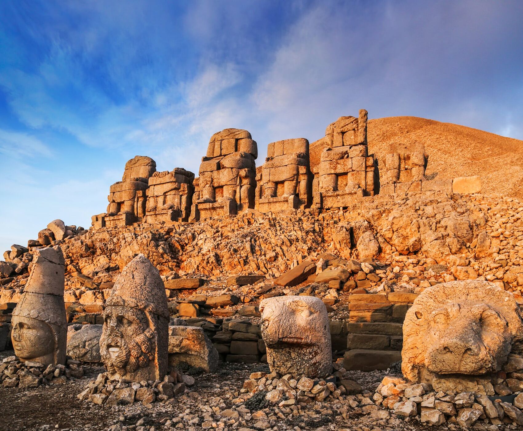 UÇAKLI MARDİN GÖBEKLİTEPE NEMRUT TURU