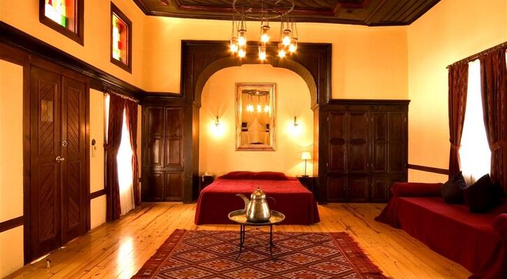 Alp Pasa Emperor Suites