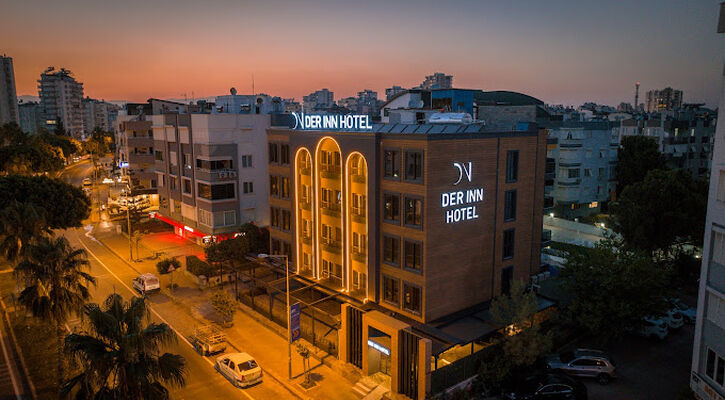 Der Inn Hotel