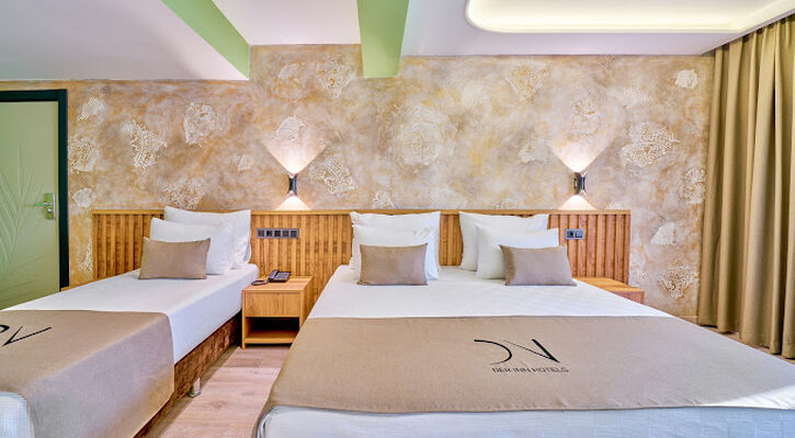 Der Inn Hotel