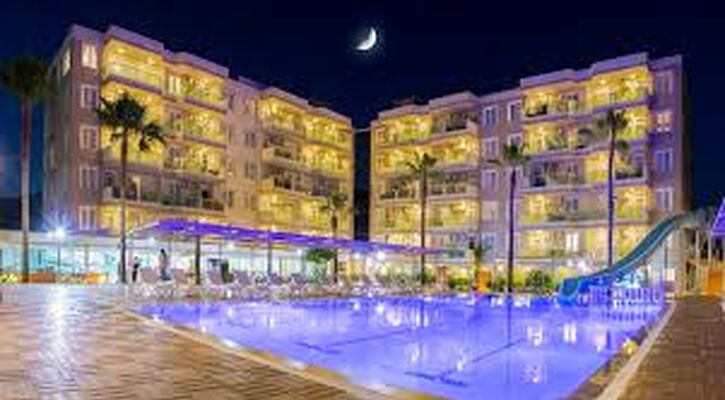 Grand Akca Hotel