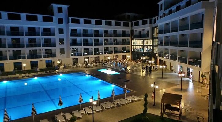 Grand Cinar Hotel