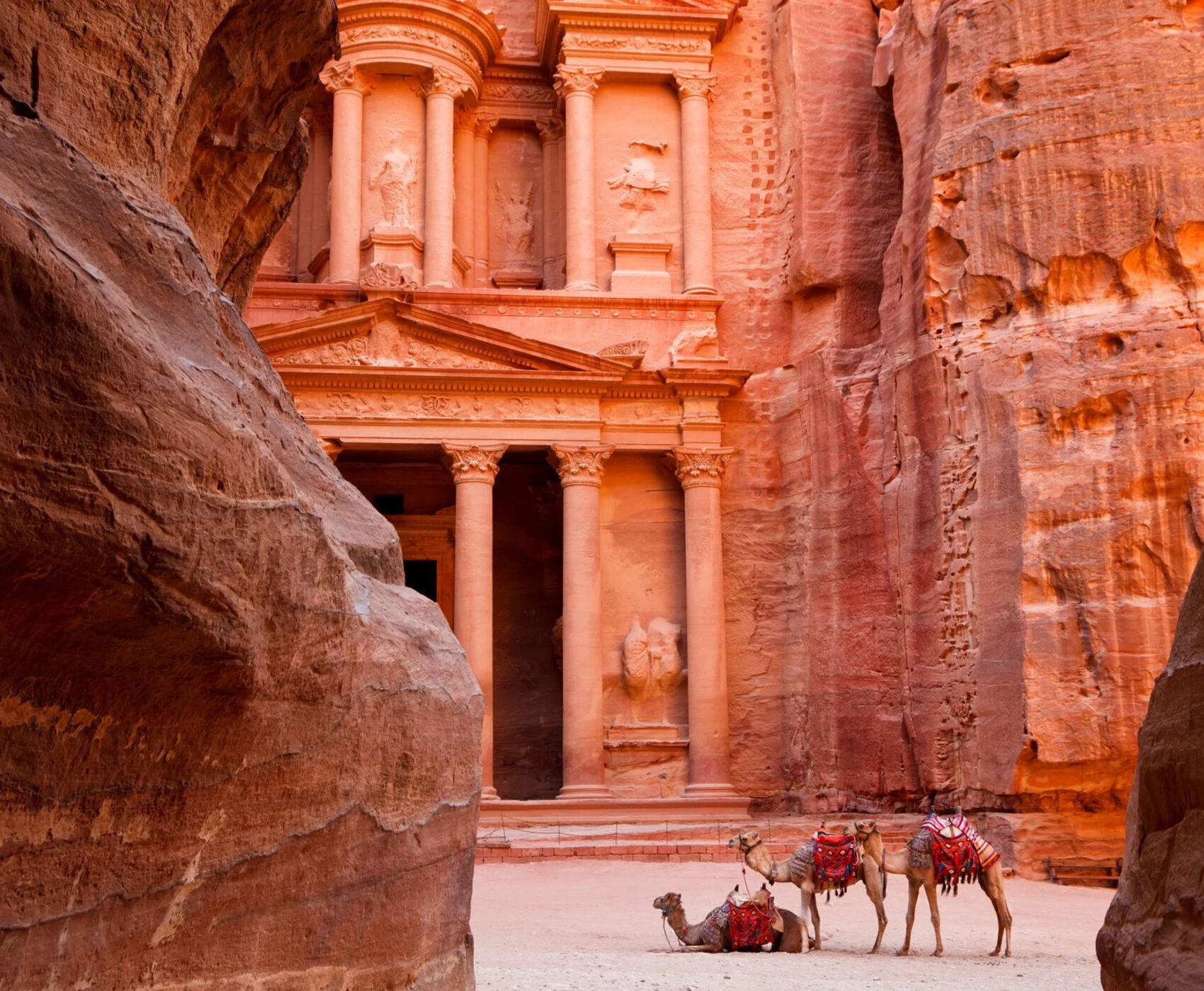 ANTALYA'DAN DİREKT UÇAKLI VİZESİZ GİZEMLİ PETRA ANTİK KENTİ & WADİ RUM & ( ÜRDÜN )