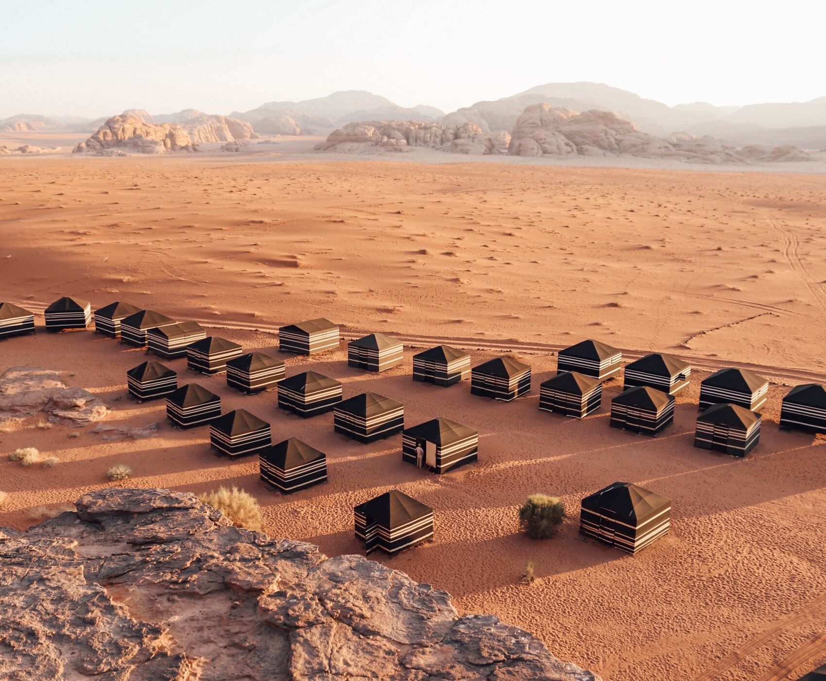 ANTALYA'DAN DİREKT UÇAKLI VİZESİZ GİZEMLİ PETRA ANTİK KENTİ & WADİ RUM & ( ÜRDÜN )