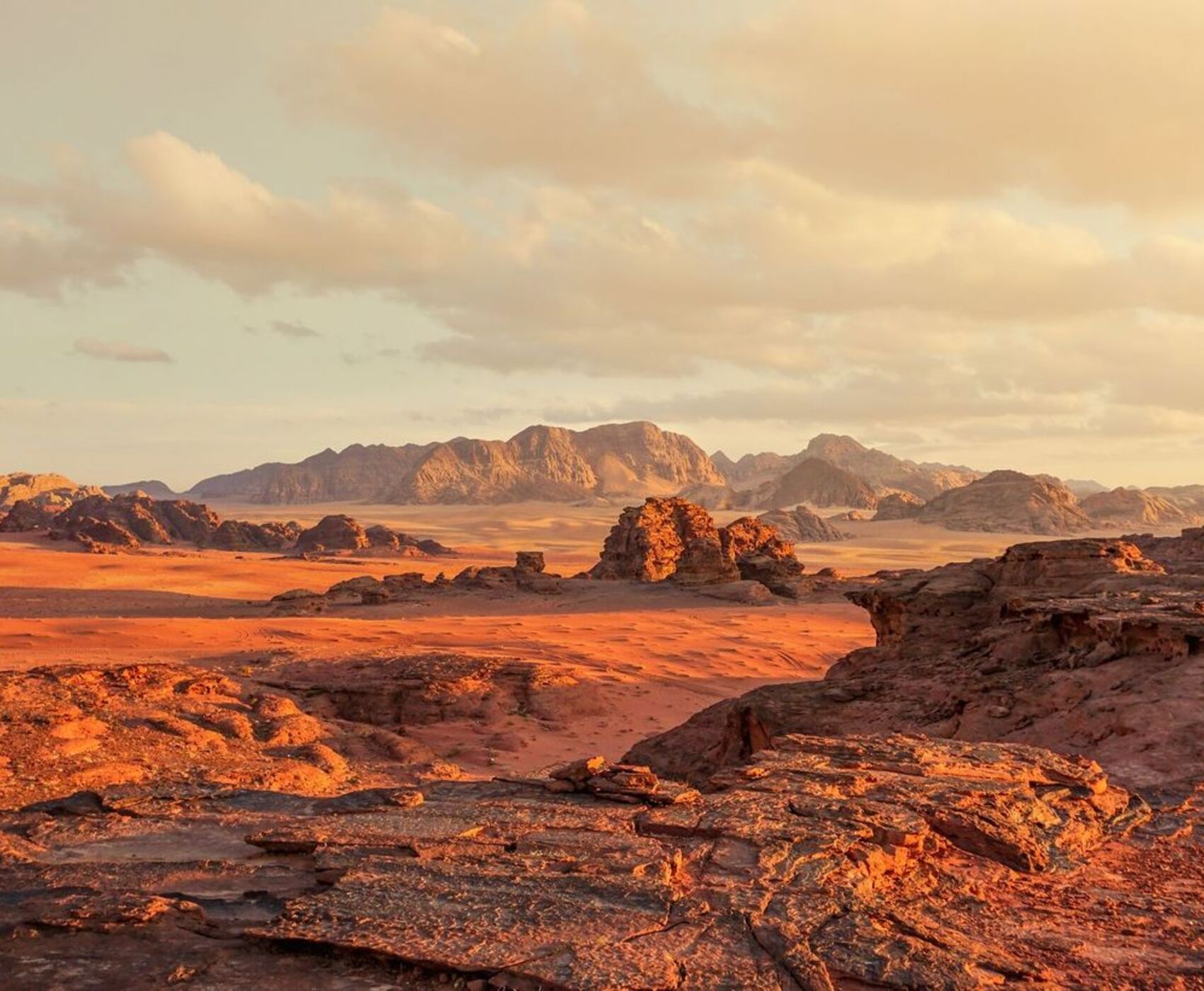 ANTALYA'DAN DİREKT UÇAKLI VİZESİZ GİZEMLİ PETRA ANTİK KENTİ & WADİ RUM & ( ÜRDÜN )