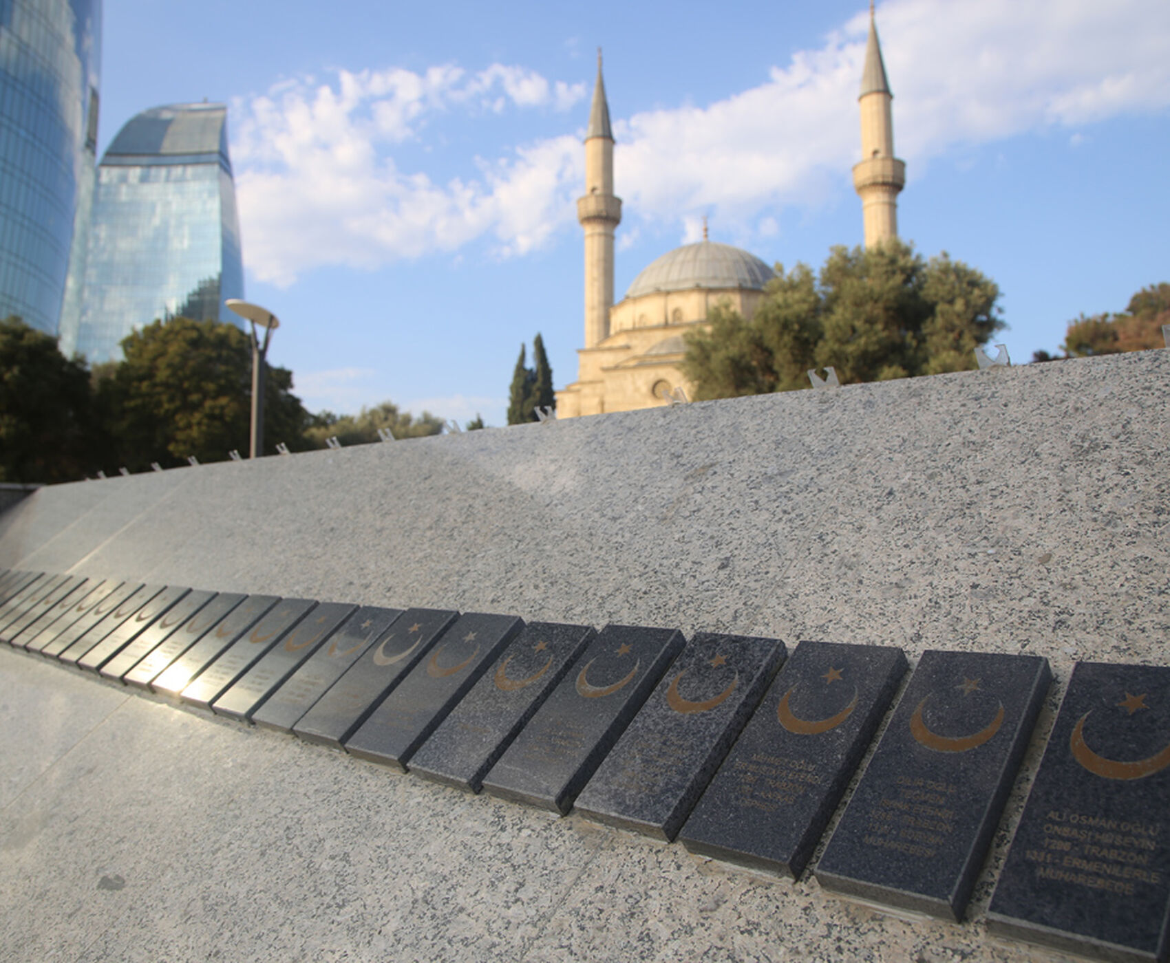 ANTALYA DAN UÇAKLI BAKÜ  AZERBAYCAN