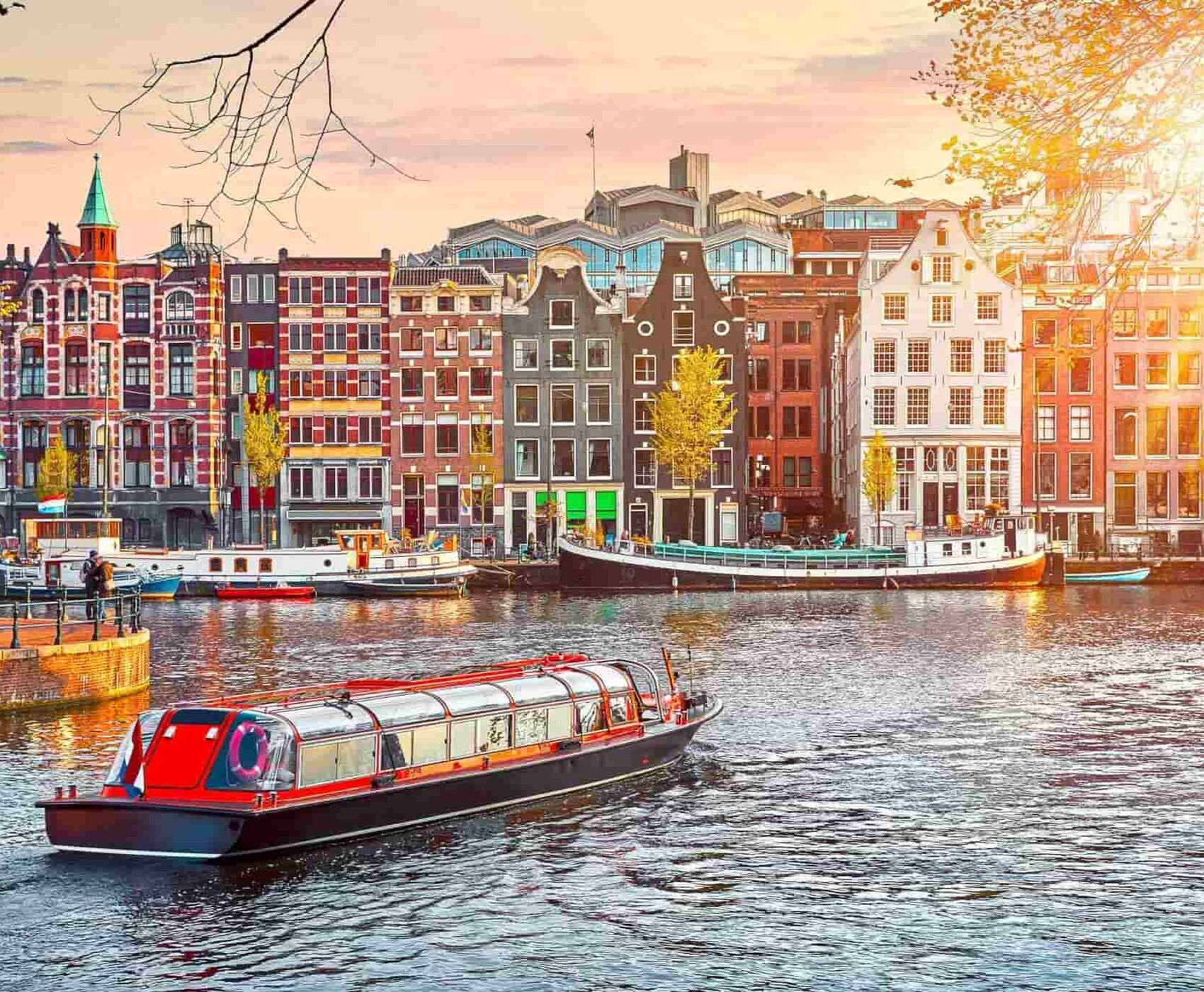 ANTALYA DAN DİREKT YÜZEN ŞEHİR AMSTERDAM